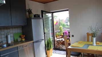 Frigorífic, forn, placa de cuina i rentaplats