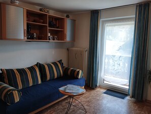 TV, books