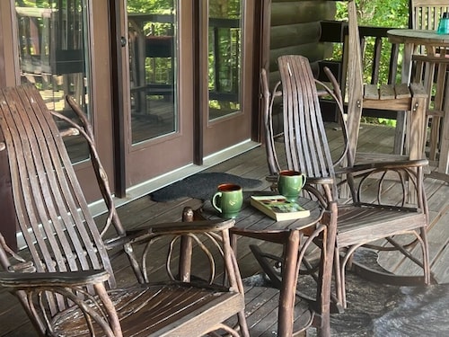 Dawson's Creek Cabin..Spectacular Smoky Mountain Views!!!