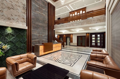 Lobby. Ramada by Wyndham Kapurthala