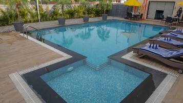 Udendørs pool