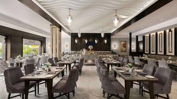 Ilmainen päivittäinen buffetaamiainen