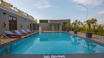 Utomhuspool