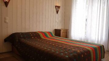 3 室のベッドルーム、アイロン / アイロン台、旅行用ベビーベッド、WiFi