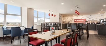 Ramada by Wyndham East Kilbride
