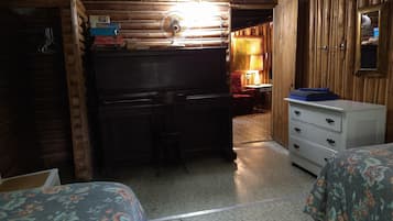2 bedrooms, bed sheets