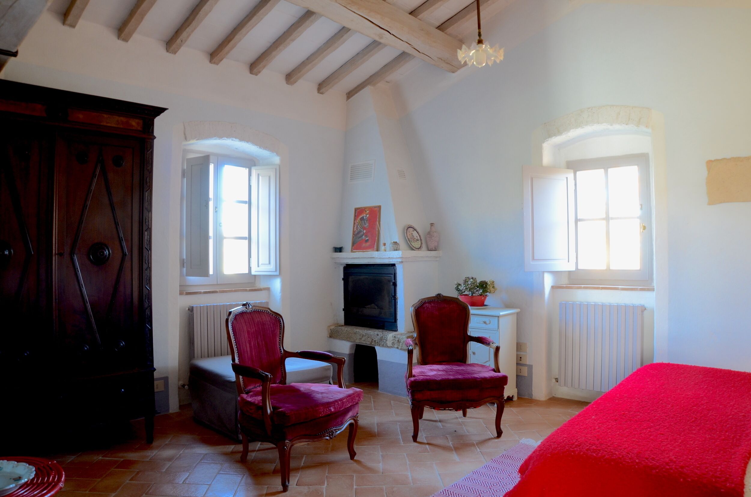 Charming Ancient Watch Tower with Swimming Pool in Val d'Orcia