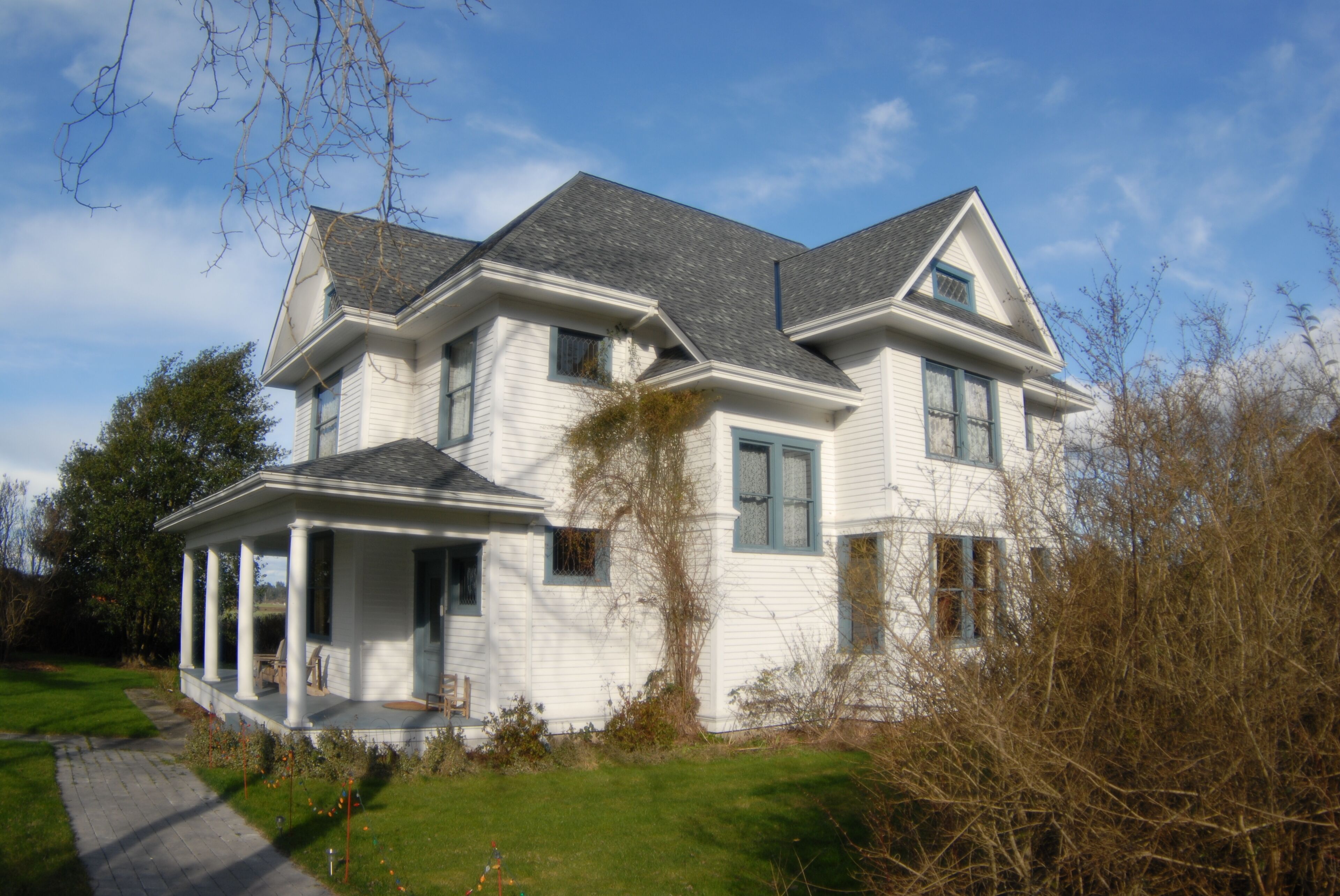 Historic Farm Home for Gatherings. No cleaning fee for 3+ nights!