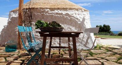 Trulli mer - trulli ancienne restaurée avec soin dans la nature