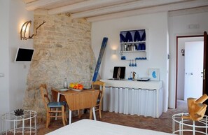 2 多间卧室、WiFi