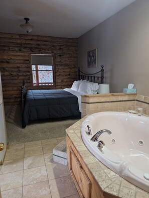 8 slaapkamers, een strijkplank/strijkijzer, reisbedje, gratis wifi