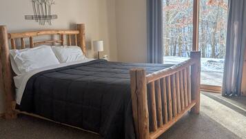 8 habitaciones, tabla de planchar con plancha y cuna de viaje