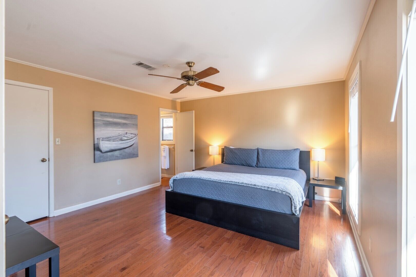 Eden Isle Cottage  - Greers Ferry Lake