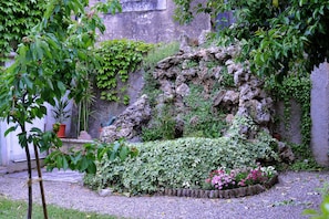 Enceinte de lâhĂ©bergement