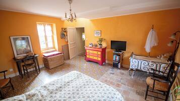 3 sovrum, vÀrdeförvaringsskÄp pÄ rummet, strykjÀrn/strykbrÀda och wi-fi