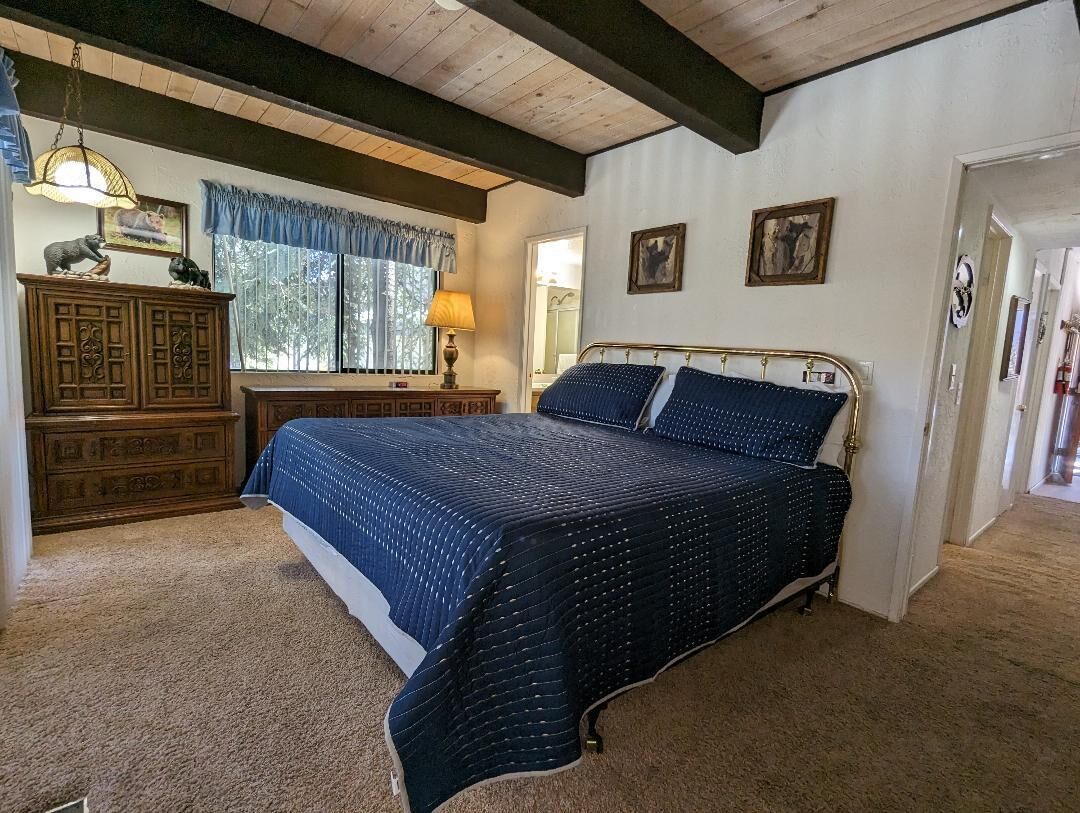 3 bedrooms, internet, bed sheets