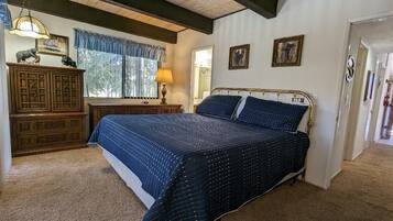 3 bedrooms, internet, bed sheets