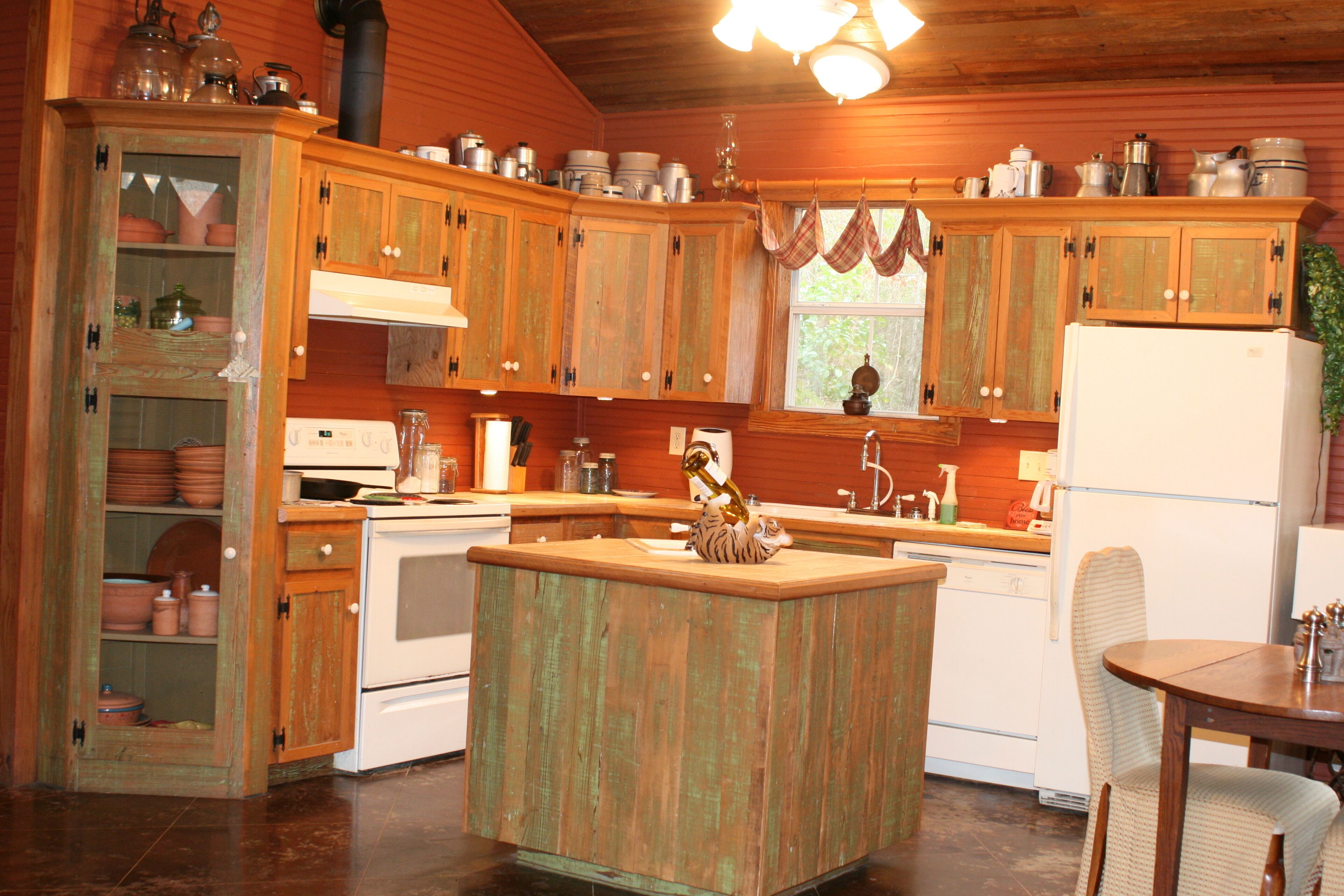 Come To The Forest And Relax. Connect With Nature. Bird Watch, Hike, Or Relax.