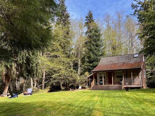 Charming Tiny House on Private 5 Acres Whidbey Island