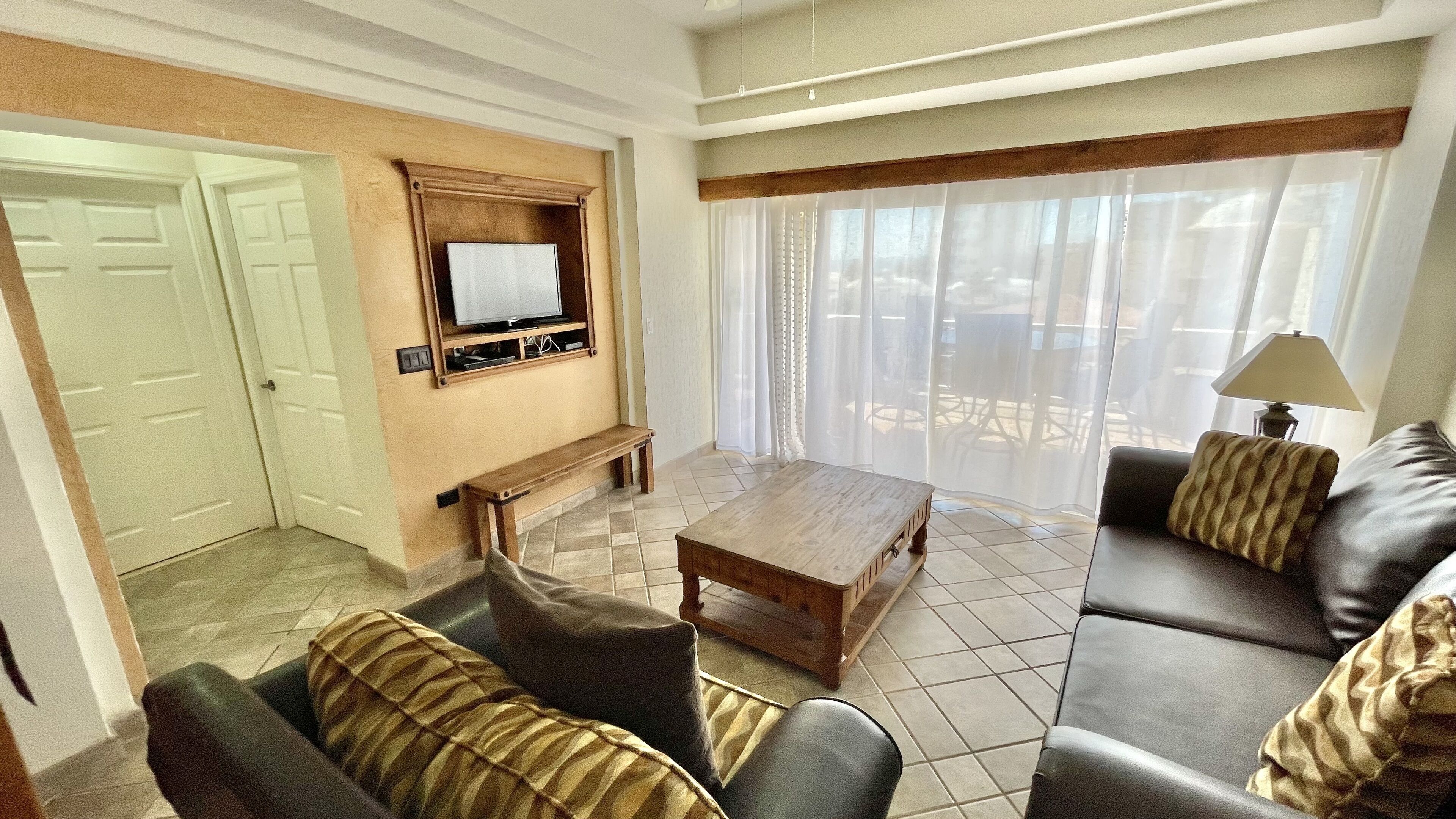 Beautiful 1½ Bedroom Condo on the Sea of Cortez at Las Palmas Resort D-302