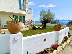 Property grounds - Casa de Oro Two bedroom apartm (Sozopol)