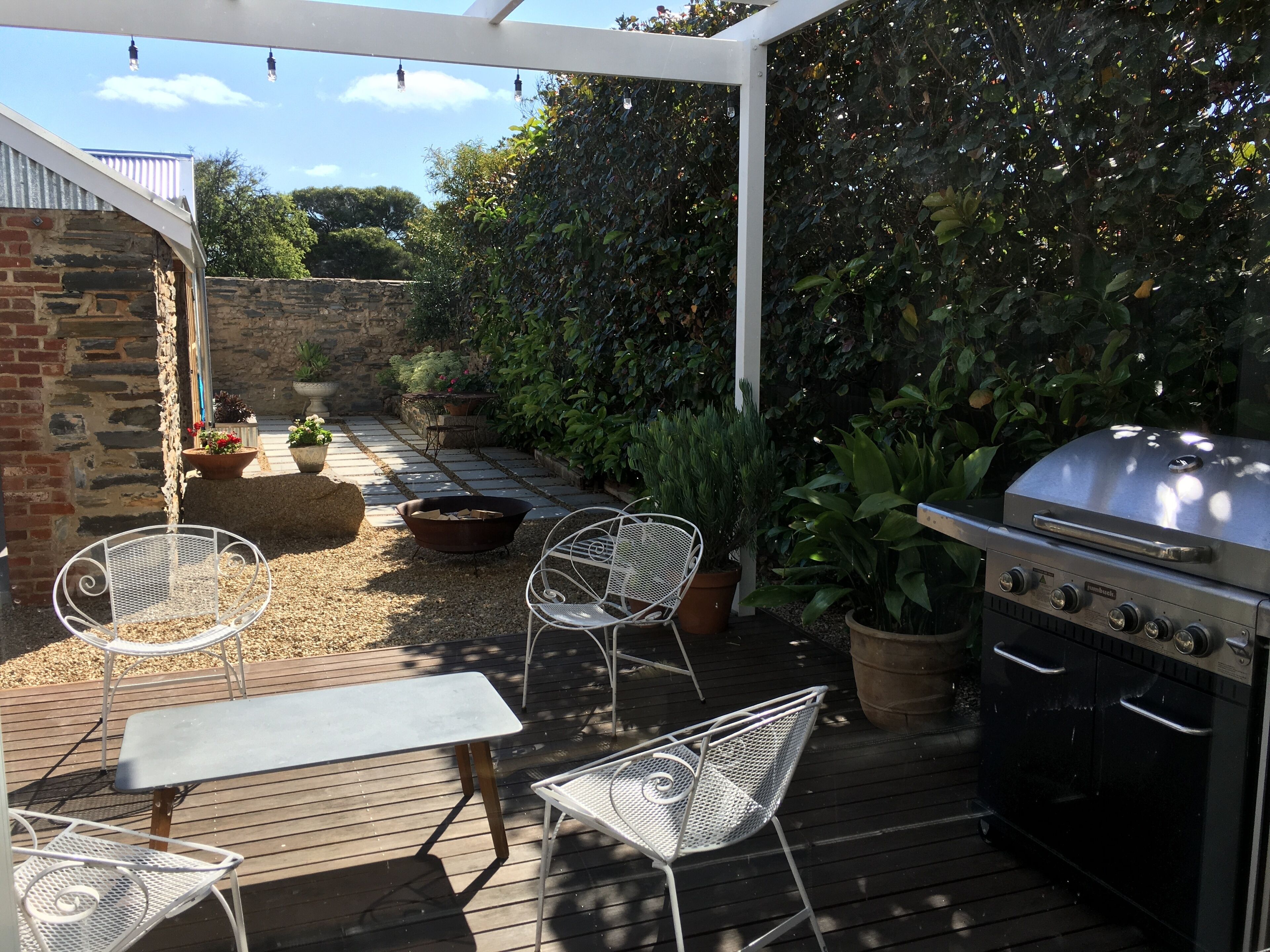 Lucias Cottage - in the heart of Port Elliot. JANUARY dates release — image 9