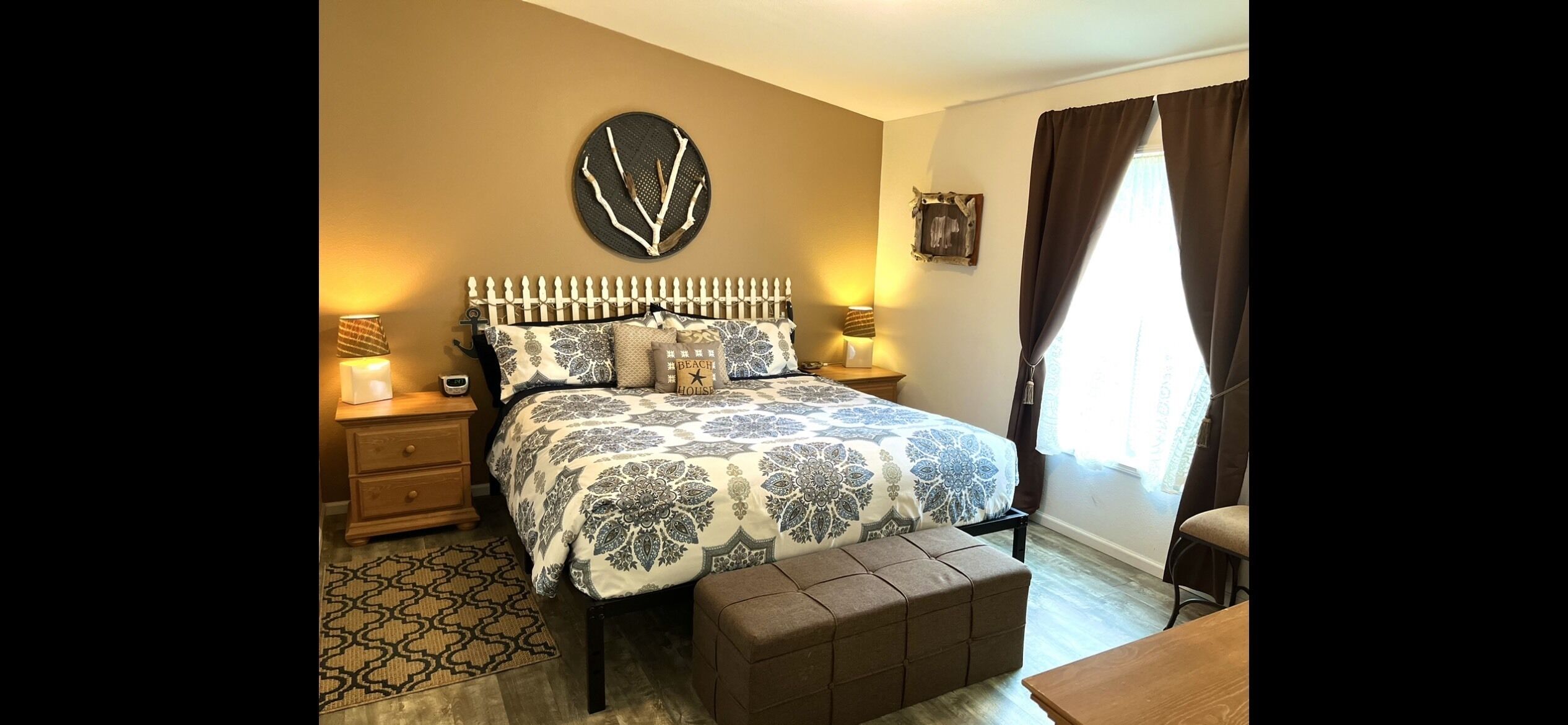 Bandon Bear Cottage - Quaint & Comfortable - Near All Attractions!