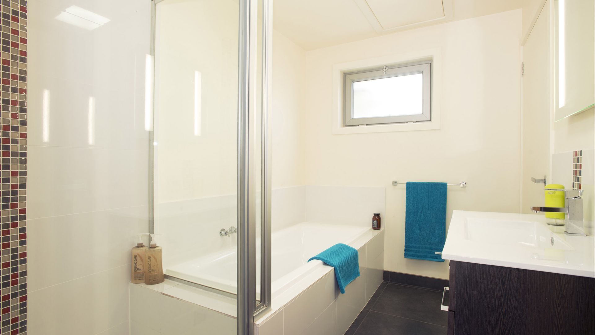 Relax and enjoy the space and tranquillity.  — image 14