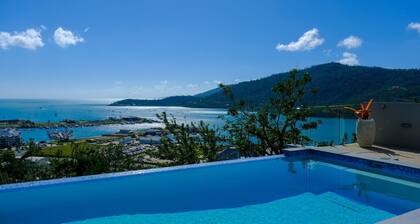 Stunning 3 bedroom holiday home in Airlie Beach