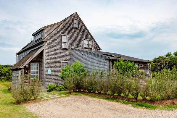Exterior - HIGH TIDE - Comfy Home W/Pool, High Tide (Nantucket)