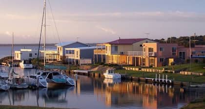 WATTLE-B-COTTAGE LOCHSPORT PET FRIENDLY