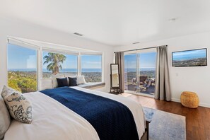 3 bedrooms, iron/ironing board, internet, bed sheets - Amazing Ocean, Island, and City Views From Contemporary Home! (Santa Barbara)