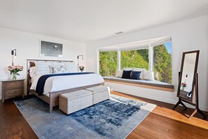 3 bedrooms, iron/ironing board, Internet, bed sheets