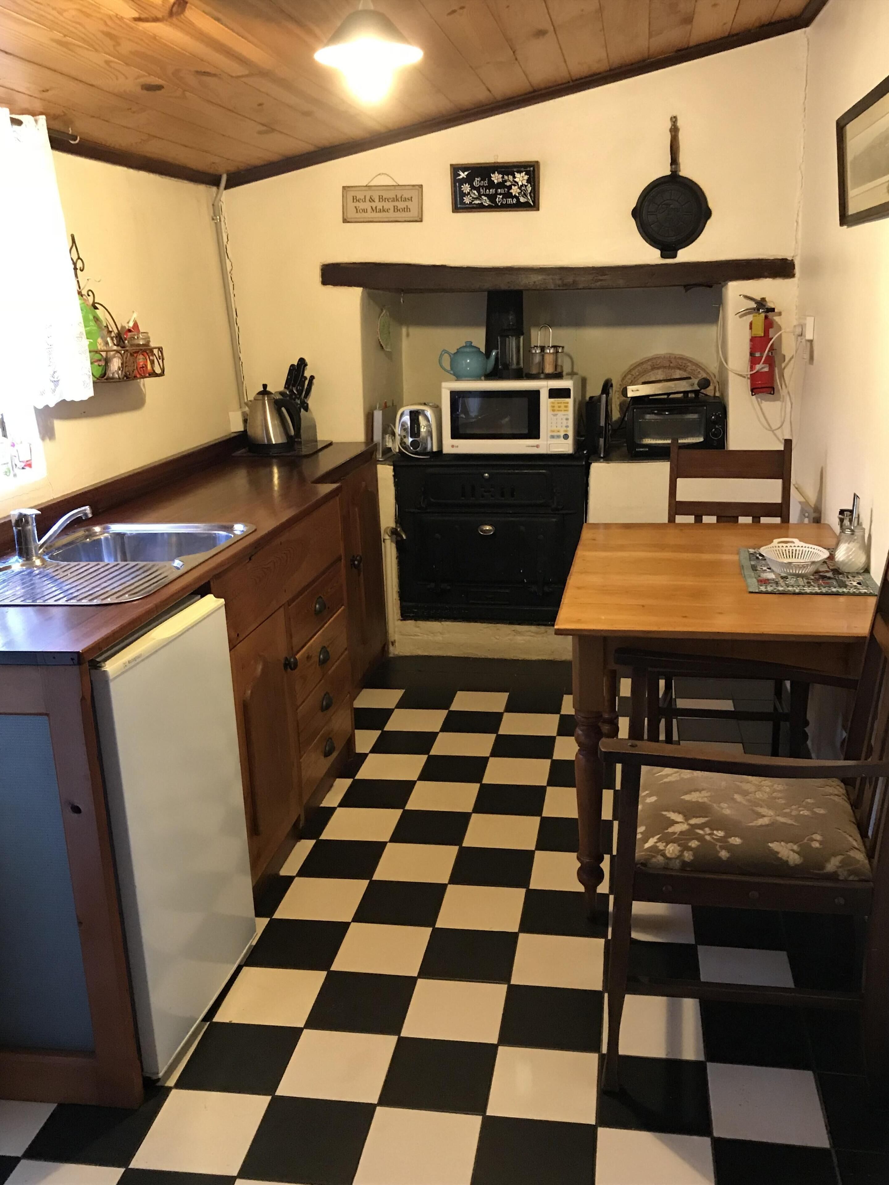 Norma's Place Self Contained Cottage — image 3