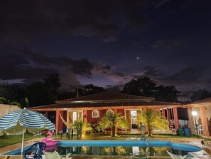 Utomhuspool