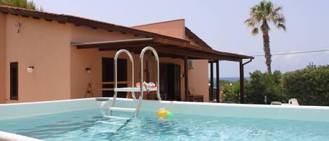 Piscina all'aperto