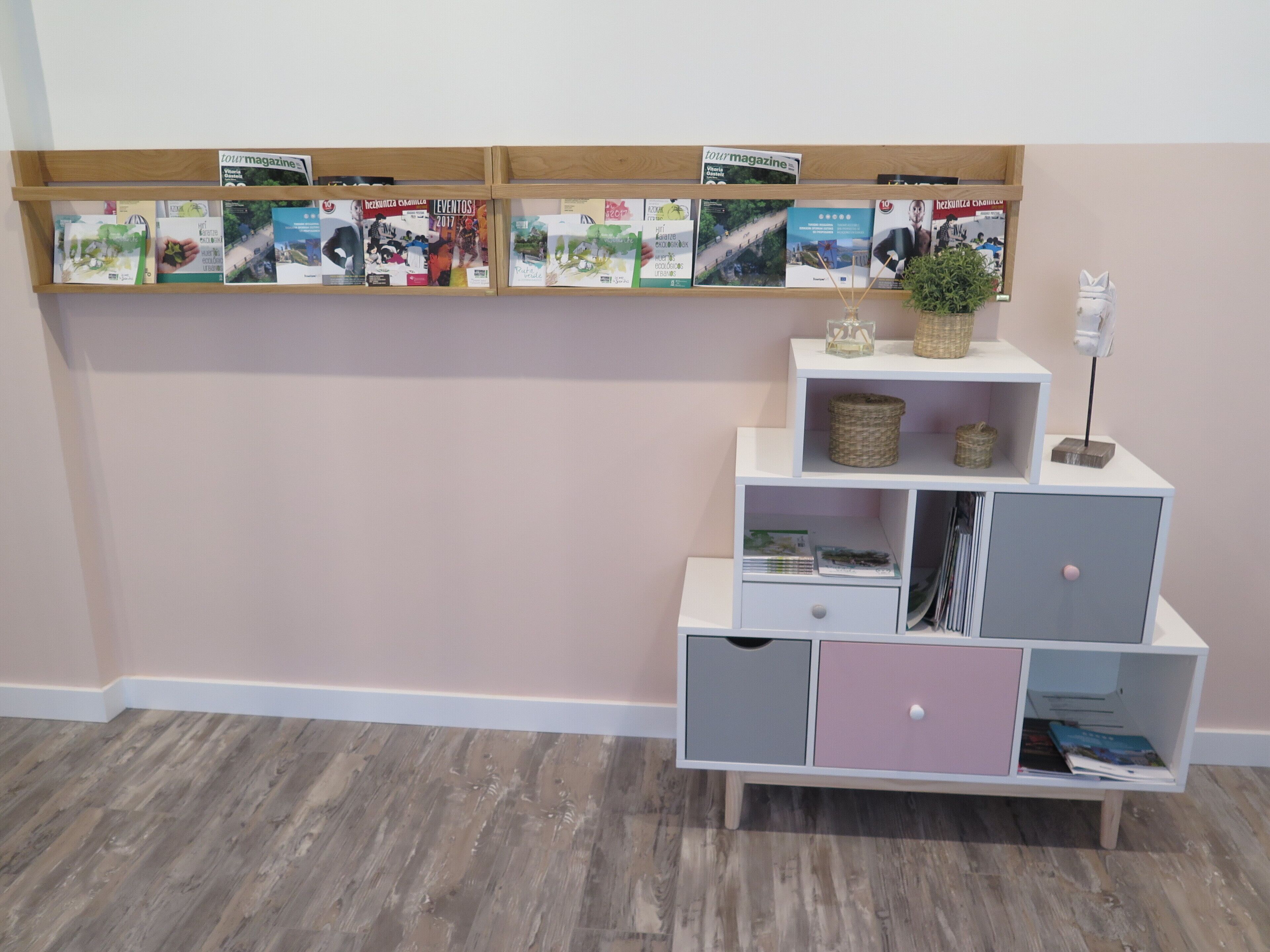 APARTMENT AMPLIO (130m), NEW, in the CENTER (Optional Garage) and DESIGN