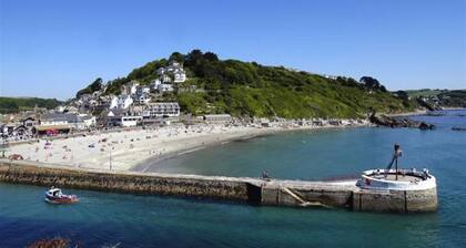 Navetasta, 6 kilometrin Looe & koira ystävällinen Seaton Beach, maa perääntyä (1 BR)