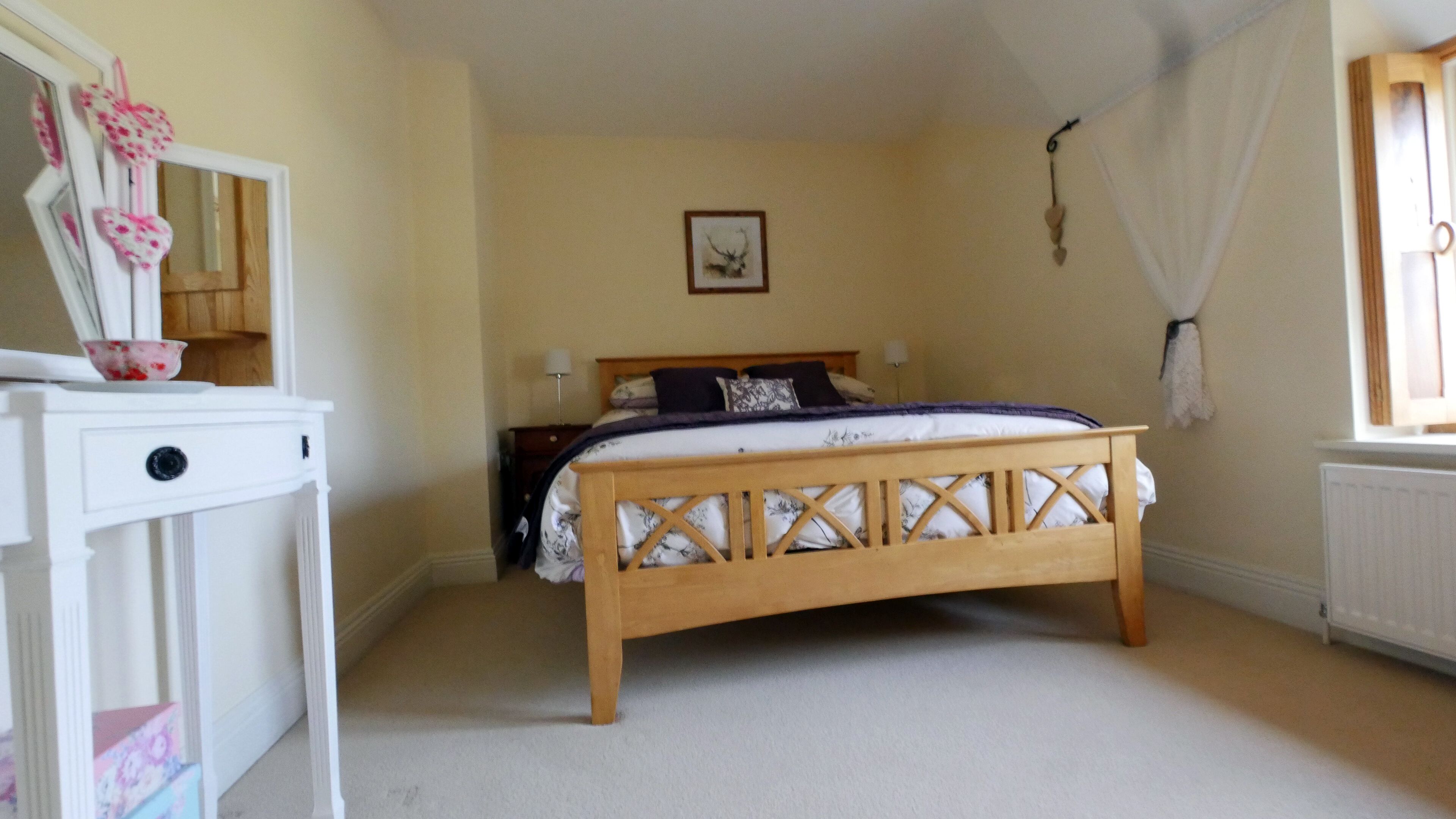 3 Bedroom Thatched Cottage in Evershot Dorset