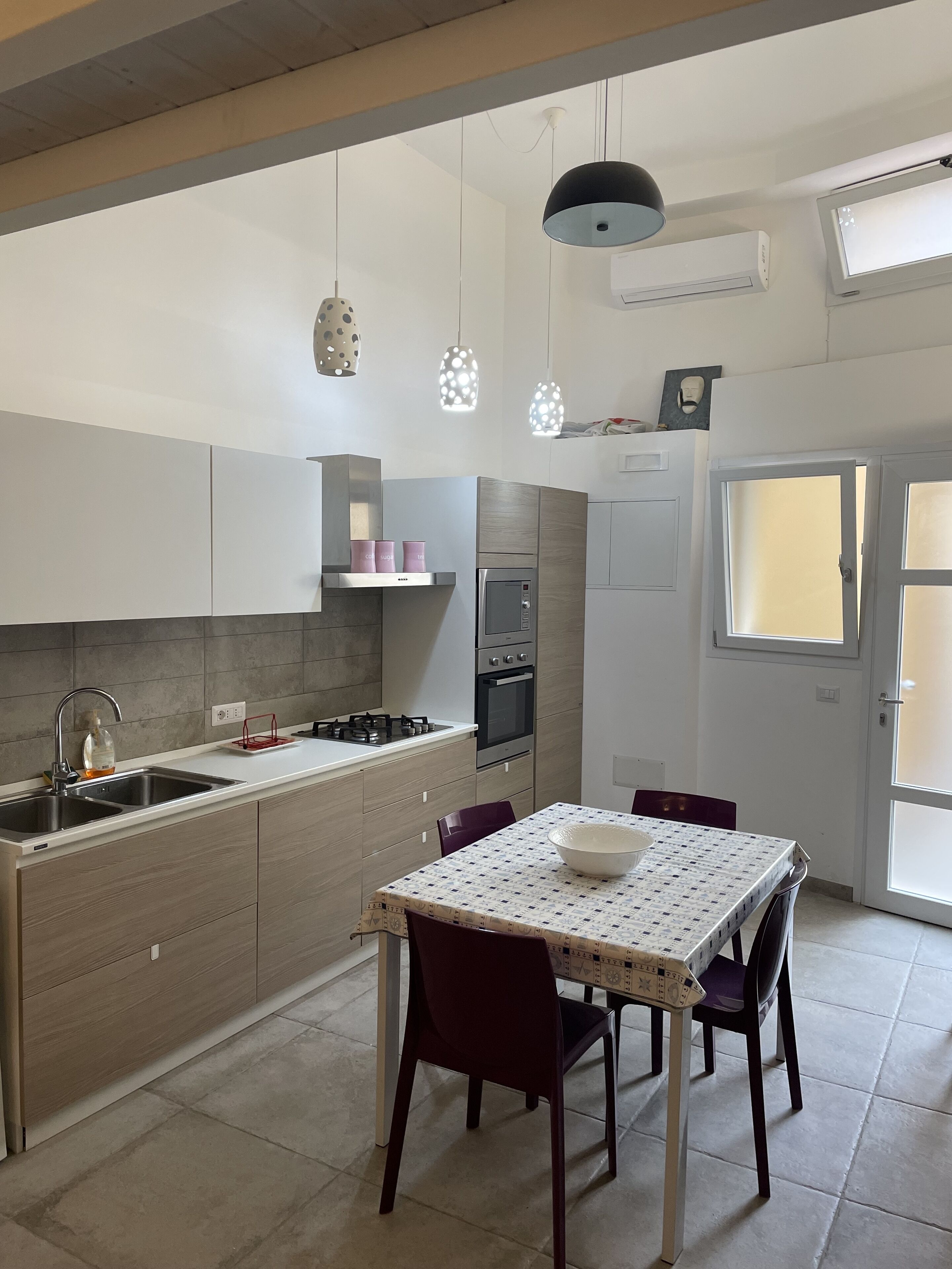 New, comfortable, in the center of Pozzallo