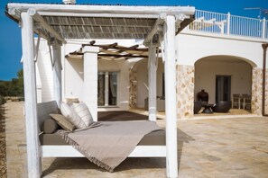 Terrace/patio - Villa Falgheri with swimming pool for 6 people - Itria Valley (Ostuni)