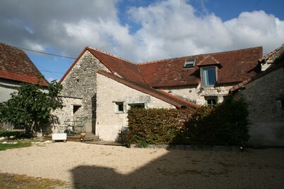 Walnut Lodge, charming holiday Gite in central rural France
