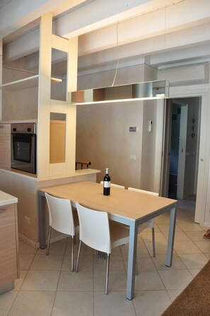 Dining - Belvedere Home a stone's throw from the center of desenzano (desenzano del garda)