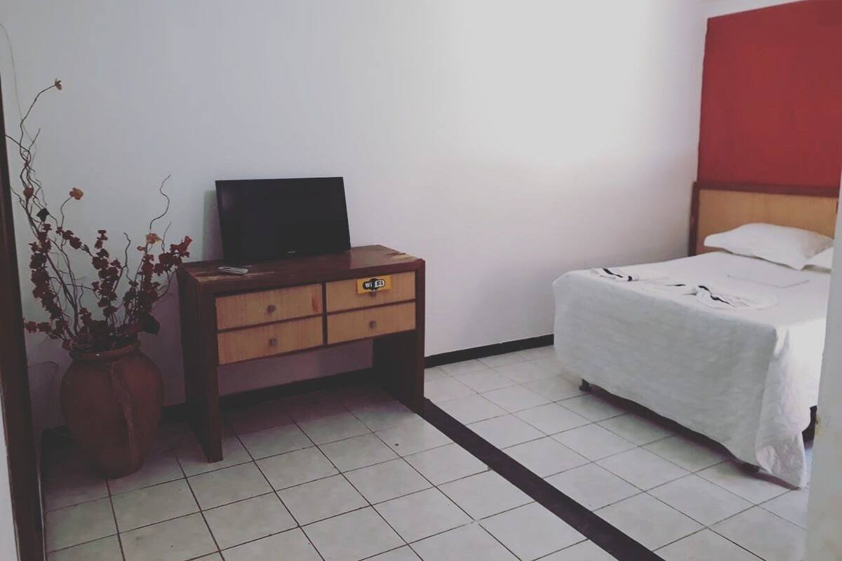 5 Schlafzimmer, kostenlose Zustellbetten, kostenloses WLAN, Bettwäsche
