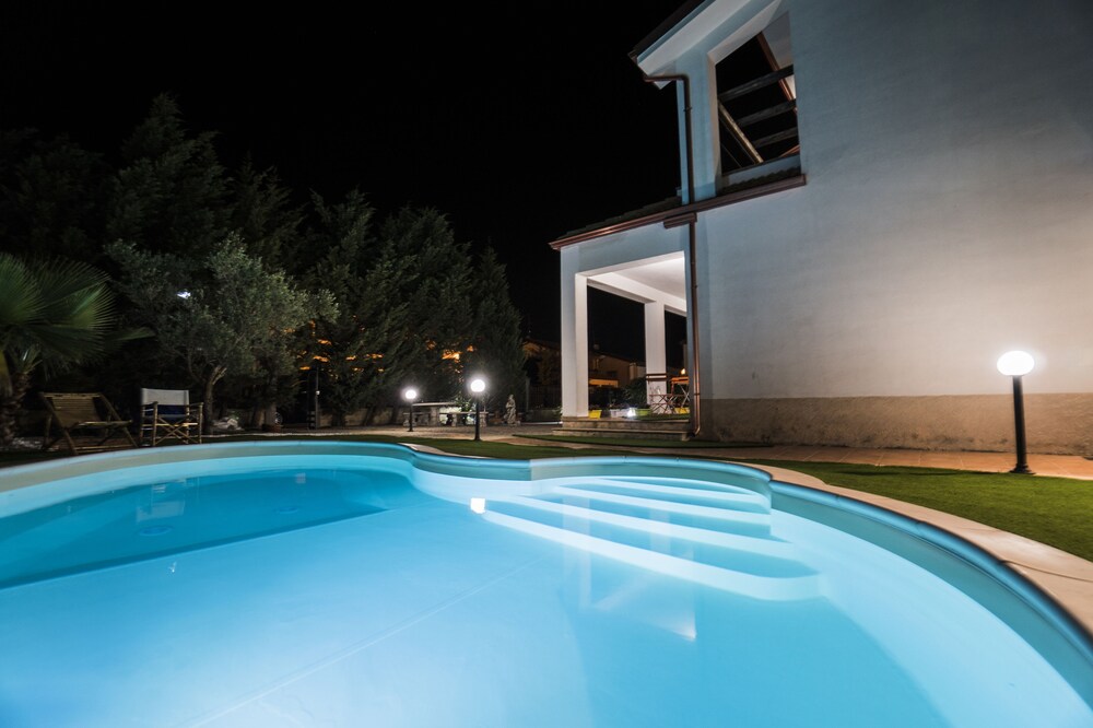 THE VILLA EXCLUSIVE B&B
