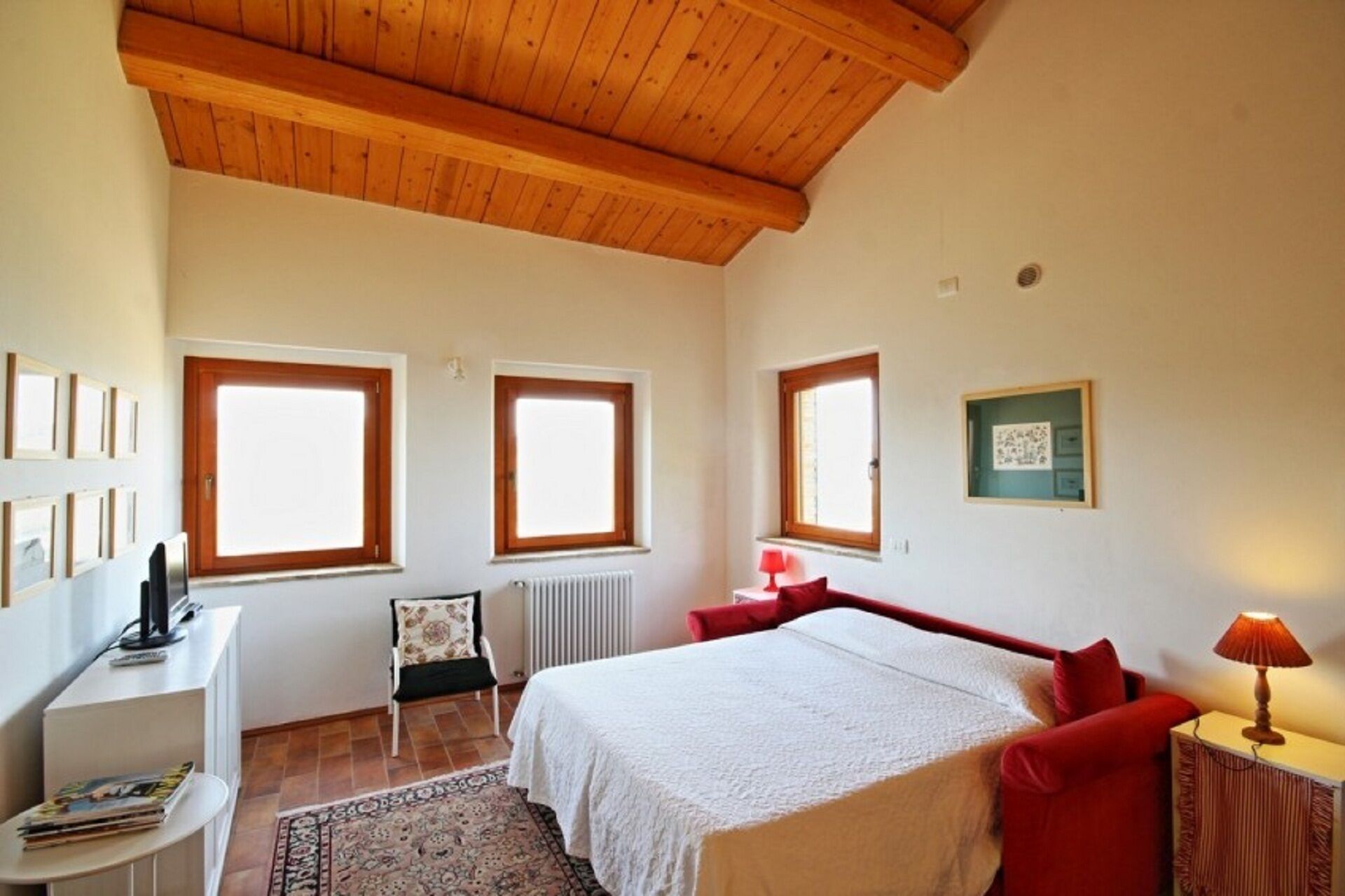 Special OFFER!Superlative country summer with pool in a stunning landscape