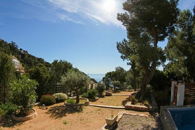 Club Villamar - Charming villa in peaceful surroundings with private pool and fabulous sea views