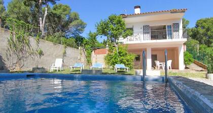 Club Villamar - Agradable villa con piscina privada y una incredible vista al mar