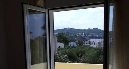 Villa Pindarakis - 550m to beach, 2 spacious pools, balconies and mountain views