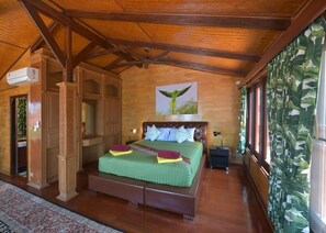 3 habitaciones y caja de seguridad en la habitación 